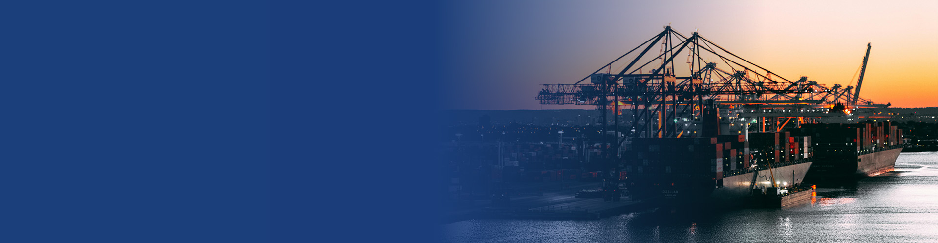 Containerhamn med lastfartyg – logistik och transport inom global industri